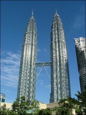 Petronas Towers (Kuala Lumpur, Malaysia)